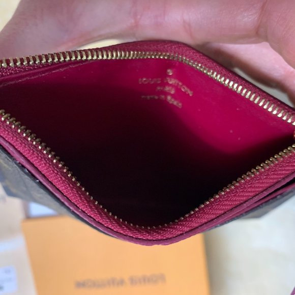 Louis Vuitton Zipped Card Holder - Picture 8 of 8
